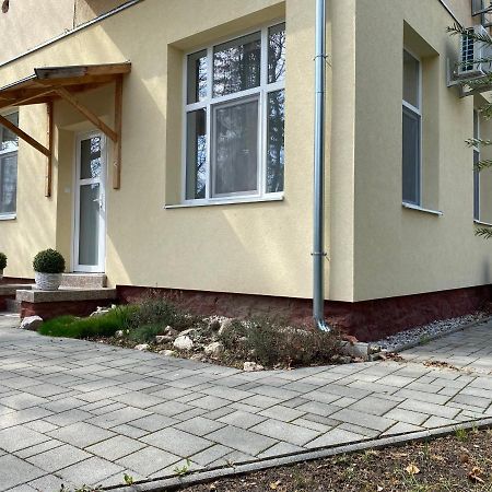 Апартаменти Regimodi Apartman Шіофок Екстер'єр фото