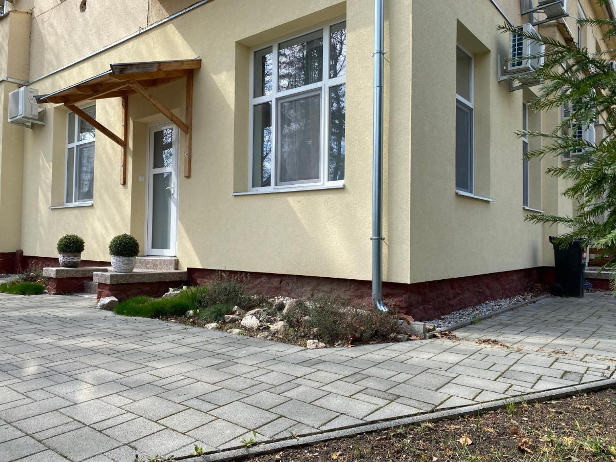 Апартаменти Regimodi Apartman Шіофок Екстер'єр фото